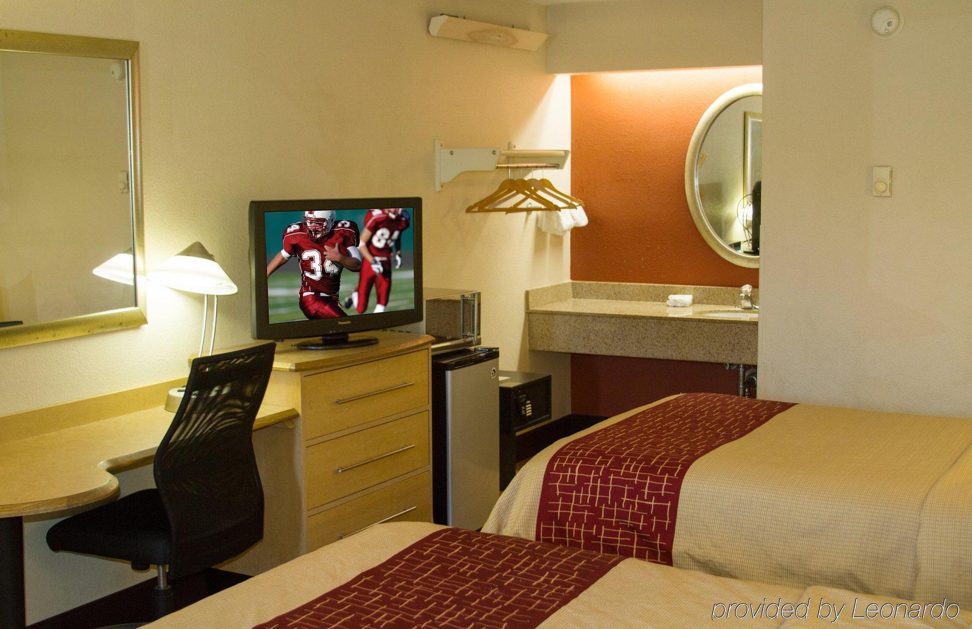 Red Roof Inn Aberdeen Bagian luar foto