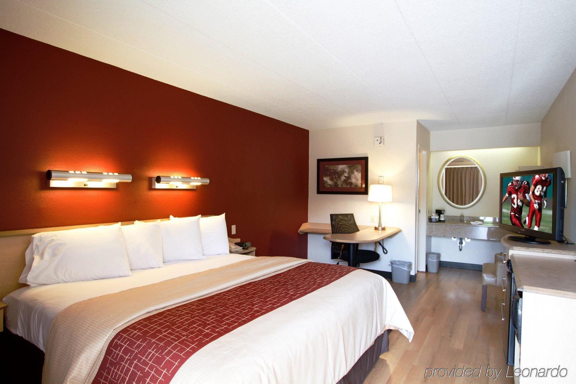 Red Roof Inn Aberdeen Bagian luar foto