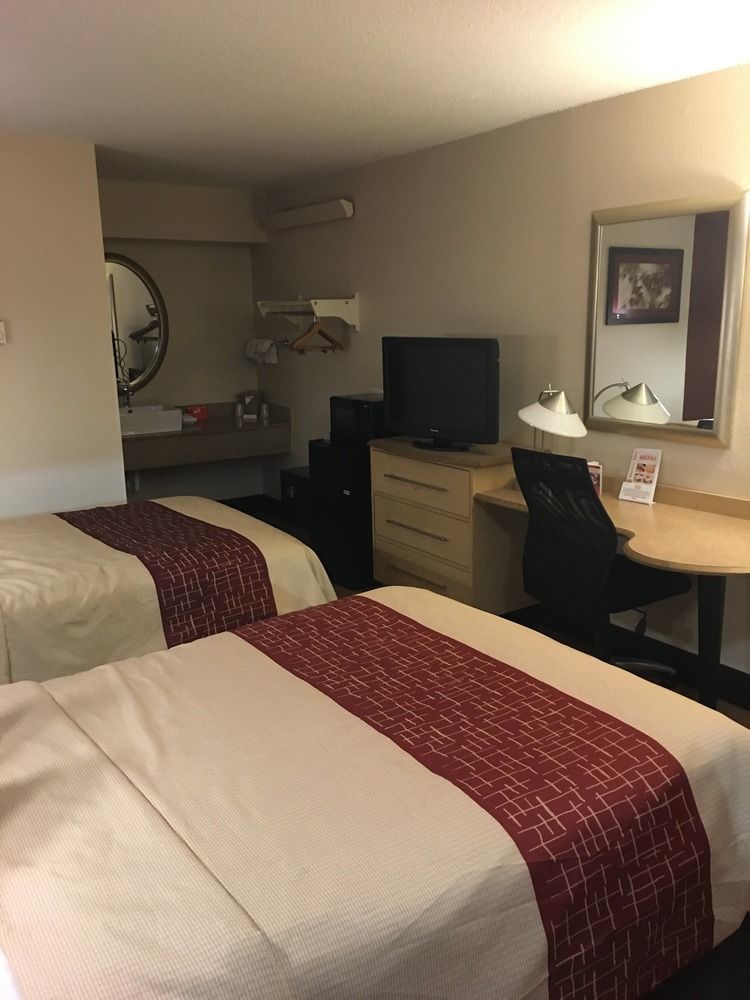 Red Roof Inn Aberdeen Bagian luar foto